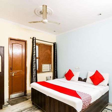 Hotel O Maurya Residency Γκουργκάον Εξωτερικό φωτογραφία
