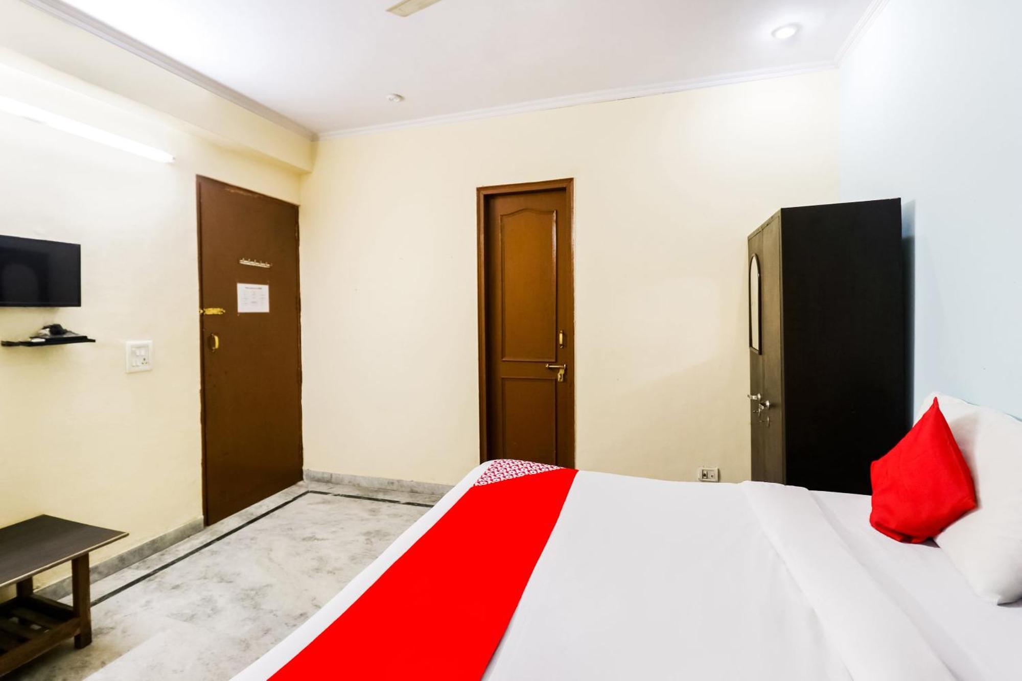Hotel O Maurya Residency Γκουργκάον Εξωτερικό φωτογραφία