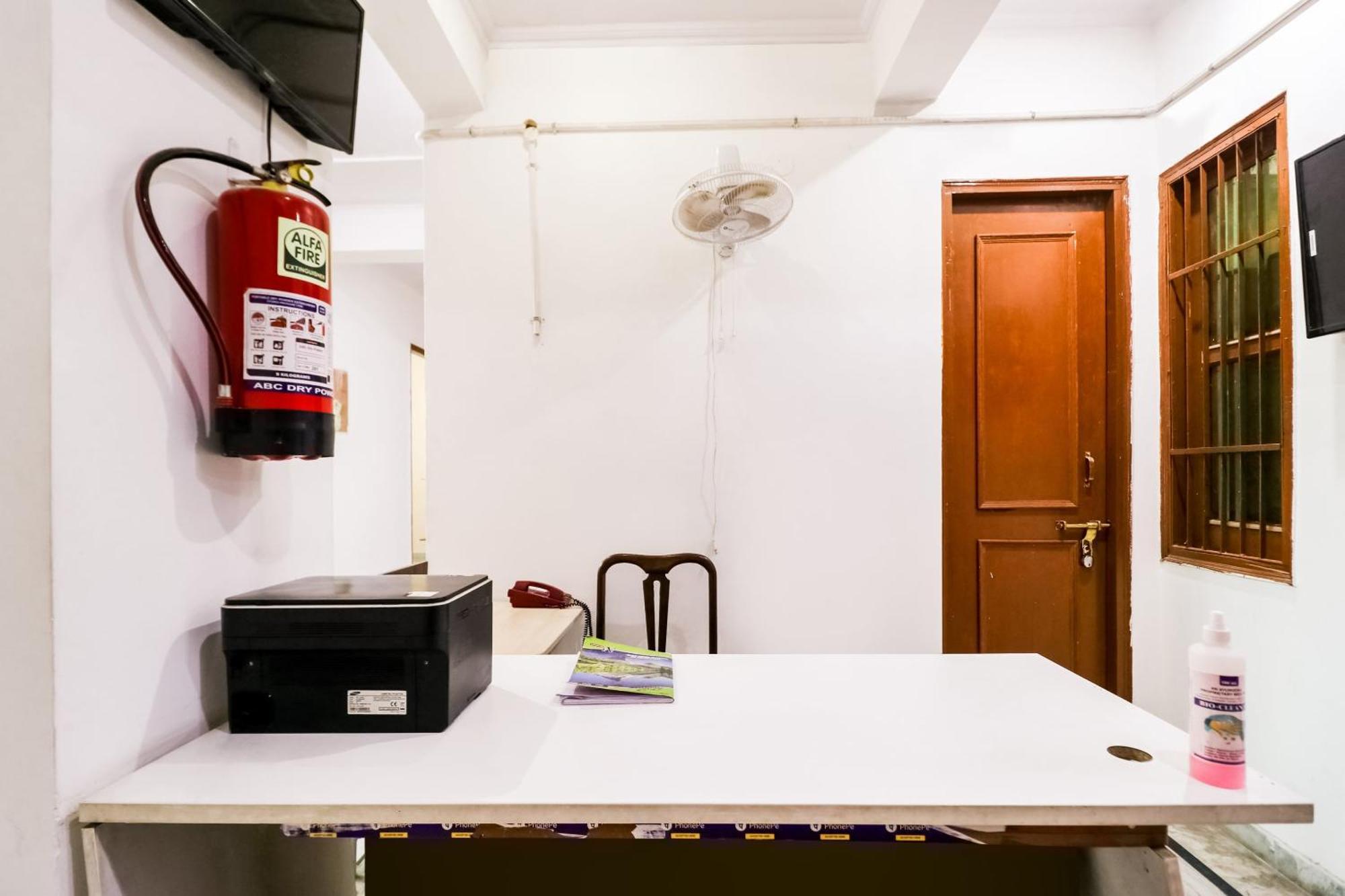 Hotel O Maurya Residency Γκουργκάον Εξωτερικό φωτογραφία