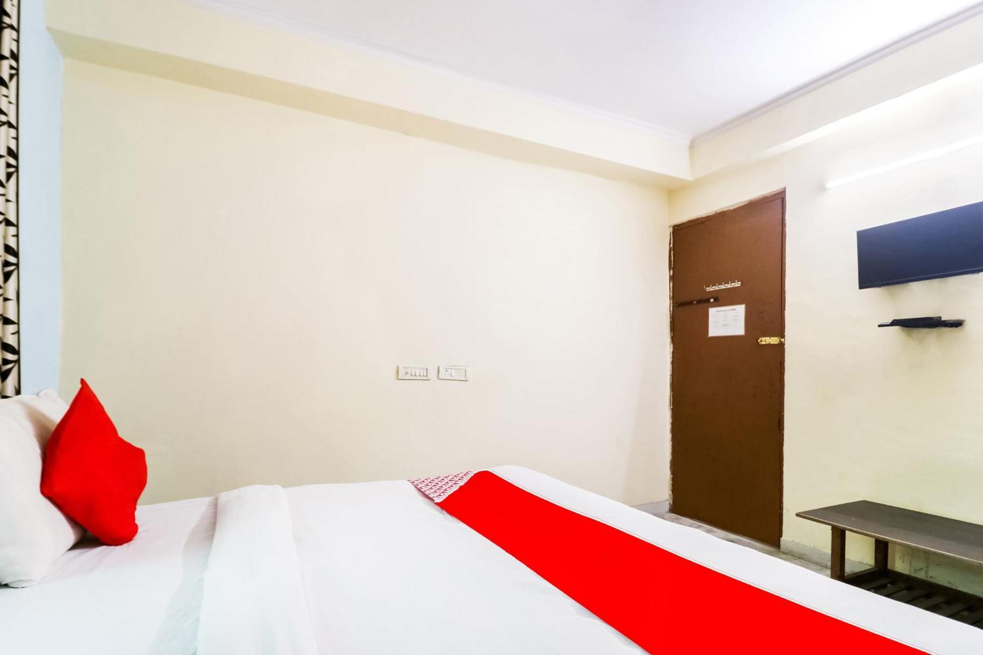 Hotel O Maurya Residency Γκουργκάον Εξωτερικό φωτογραφία